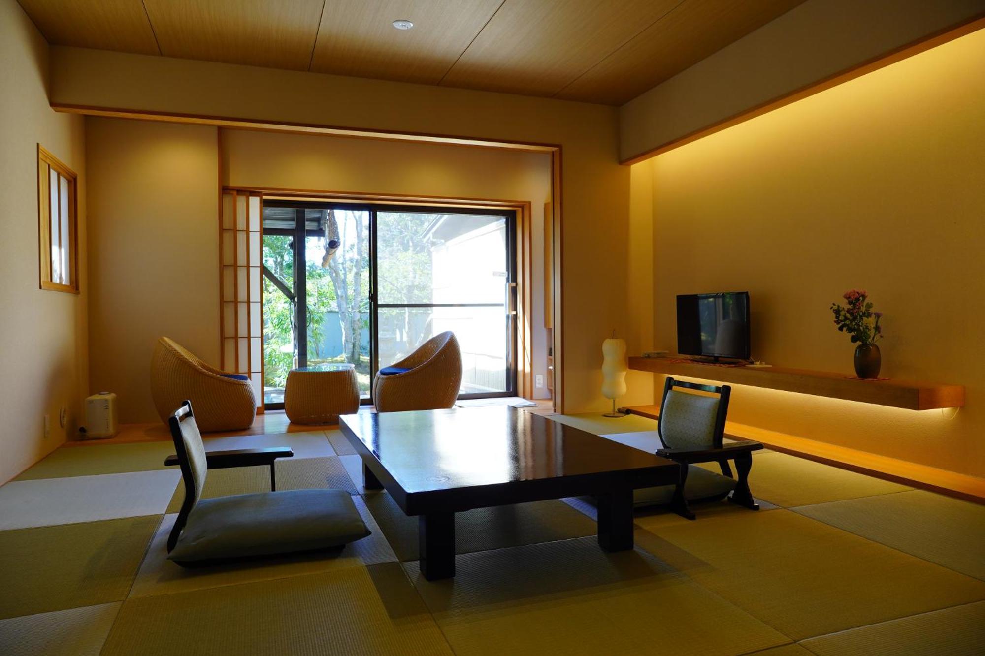 Yoshimatsu Hotel Hakone Buitenkant foto