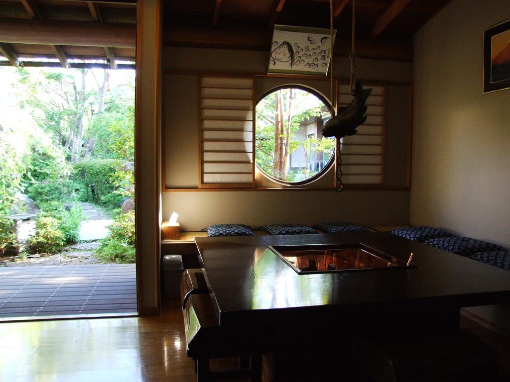 Yoshimatsu Hotel Hakone Buitenkant foto