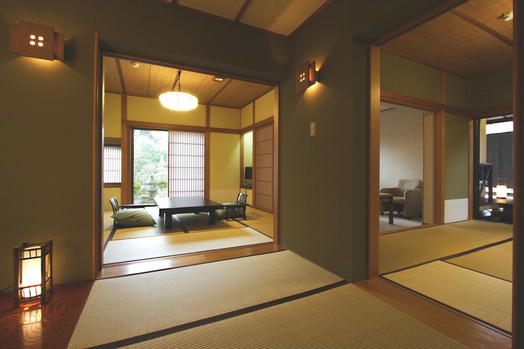 Yoshimatsu Hotel Hakone Buitenkant foto