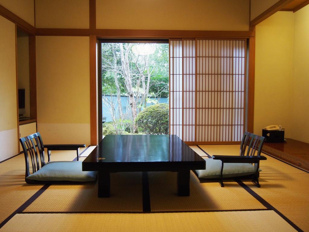 Yoshimatsu Hotel Hakone Buitenkant foto